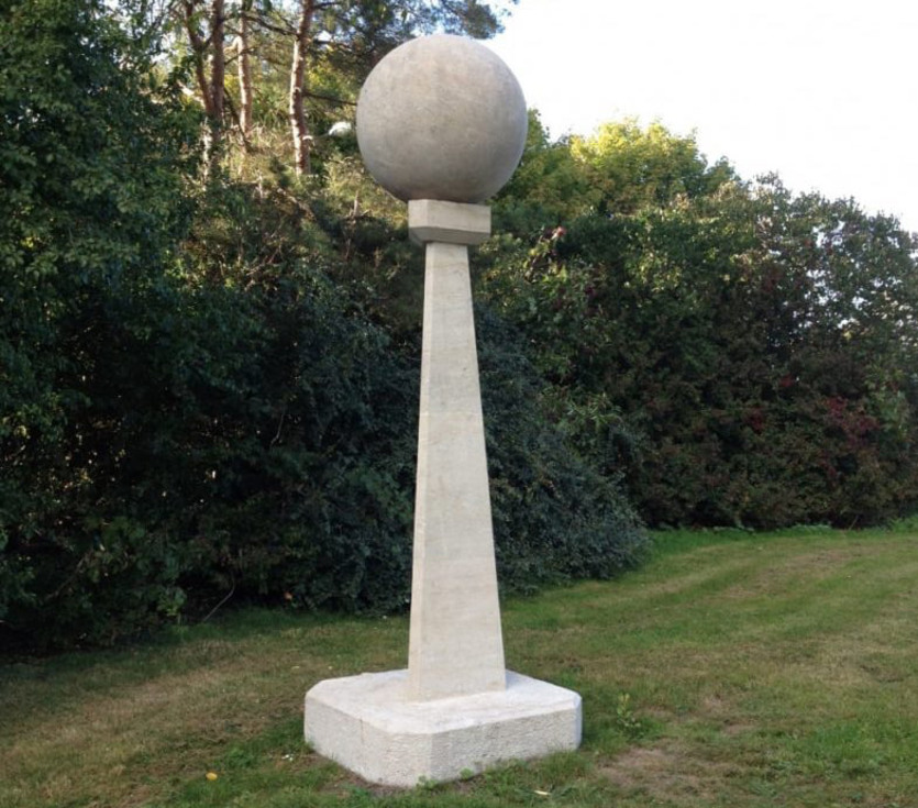 Hela skulpturen