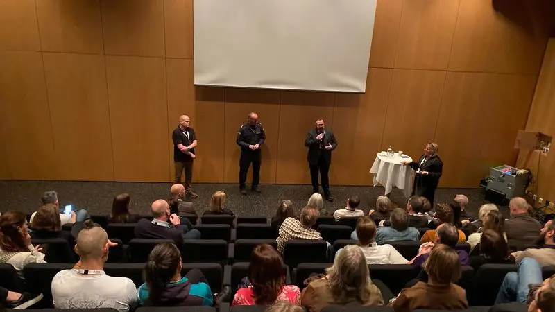 Personer på scen